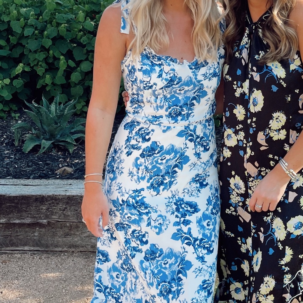 AQUA by Bloomingdales blue and white wedding guest dress
